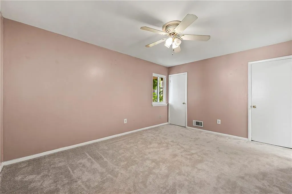 346 Carpenter Drive Unit 85, Atlanta, Georgia 30328, 2 Bedrooms Bedrooms, ,1 BathroomBathrooms,Residential,For Sale,346 Carpenter Drive Unit 85,7624295