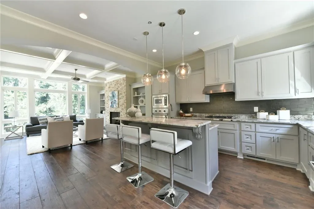 749 Lenox Lane Unit 07, Atlanta, Georgia 30324, 3 Bedrooms Bedrooms, ,4 BathroomsBathrooms,Residential,Sold,749 Lenox Lane Unit 07,5896290