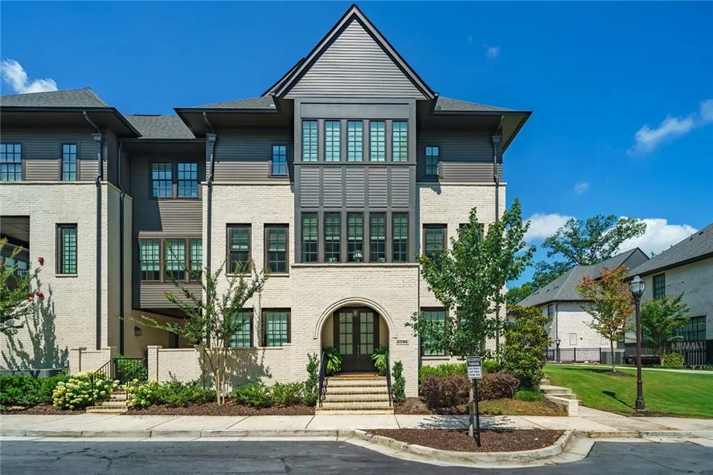 6596 Aria Village Drive, Sandy Springs, Georgia 30328, 3 Bedrooms Bedrooms, ,3 BathroomsBathrooms,Residential,Sold,6596 Aria Village Drive,7242266