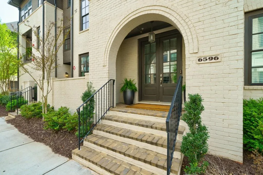 6596 Aria Village Drive, Sandy Springs, Georgia 30328, 3 Bedrooms Bedrooms, ,3 BathroomsBathrooms,Residential,Sold,6596 Aria Village Drive,7242266