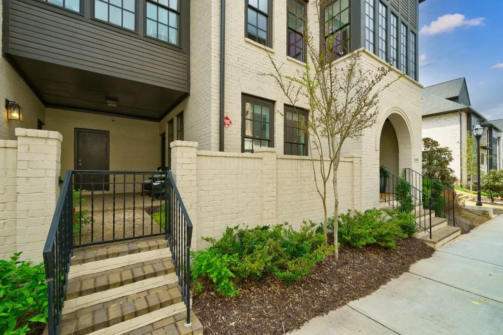 6596 Aria Village Drive, Sandy Springs, Georgia 30328, 3 Bedrooms Bedrooms, ,3 BathroomsBathrooms,Residential,Sold,6596 Aria Village Drive,7242266