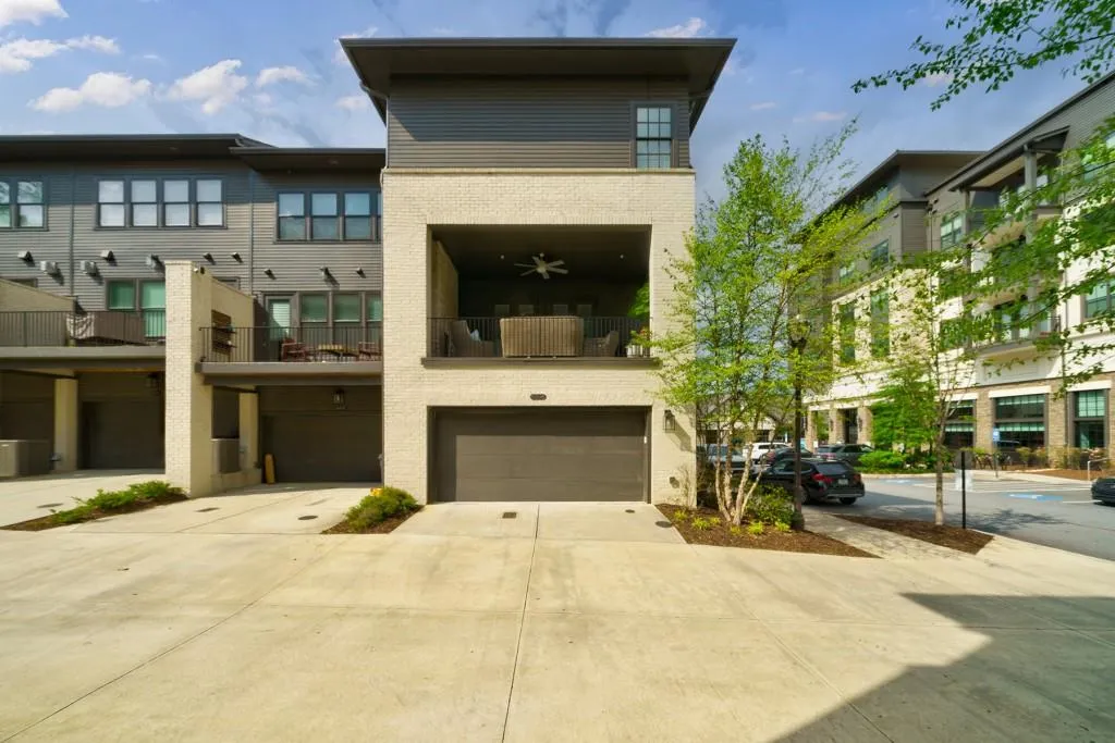 6596 Aria Village Drive, Sandy Springs, Georgia 30328, 3 Bedrooms Bedrooms, ,3 BathroomsBathrooms,Residential,Sold,6596 Aria Village Drive,7242266