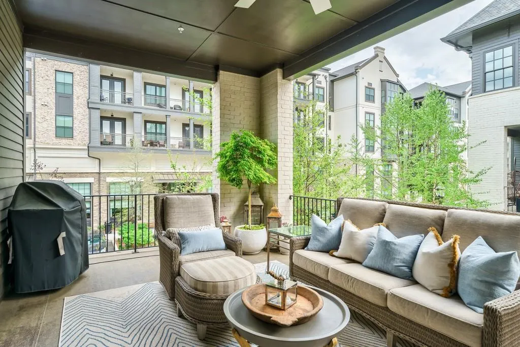 6596 Aria Village Drive, Sandy Springs, Georgia 30328, 3 Bedrooms Bedrooms, ,3 BathroomsBathrooms,Residential,Sold,6596 Aria Village Drive,7242266