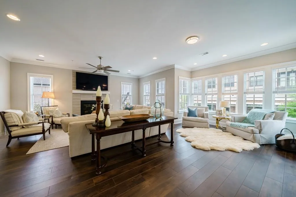6596 Aria Village Drive, Sandy Springs, Georgia 30328, 3 Bedrooms Bedrooms, ,3 BathroomsBathrooms,Residential,Sold,6596 Aria Village Drive,7242266