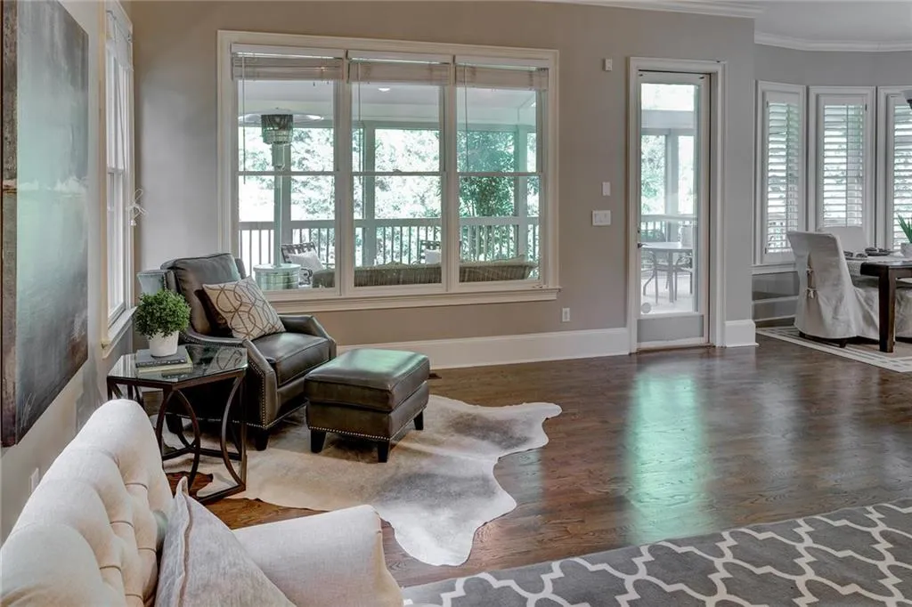790 Lake Summit Drive, Atlanta, Georgia 30342, 5 Bedrooms Bedrooms, ,4 BathroomsBathrooms,Residential,Sold,790 Lake Summit Drive,6789864