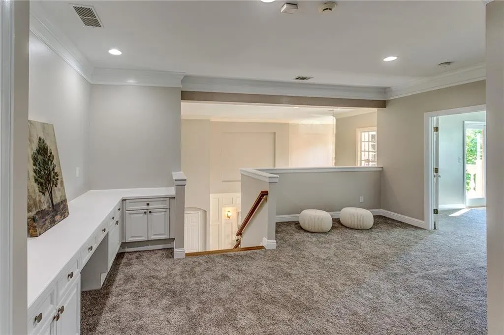 790 Lake Summit Drive, Atlanta, Georgia 30342, 5 Bedrooms Bedrooms, ,4 BathroomsBathrooms,Residential,Sold,790 Lake Summit Drive,6789864