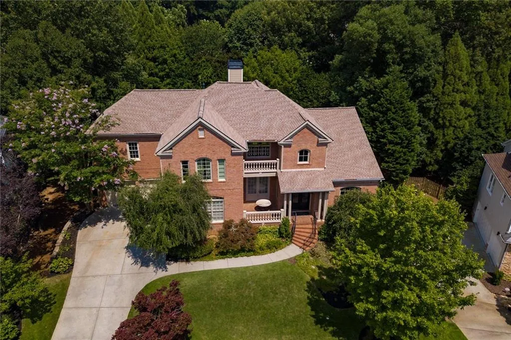 790 Lake Summit Drive, Atlanta, Georgia 30342, 5 Bedrooms Bedrooms, ,4 BathroomsBathrooms,Residential,Sold,790 Lake Summit Drive,6789864