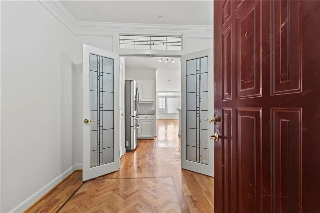 Foyer large enough for furniture