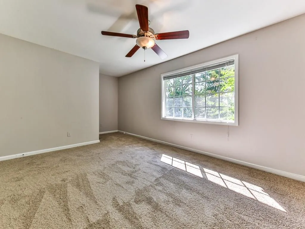 6940 Roswell Road Unit 12e, Sandy Springs, Georgia 30328, 2 Bedrooms Bedrooms, ,1 BathroomBathrooms,Residential,Sold,6940 Roswell Road Unit 12e,5759335