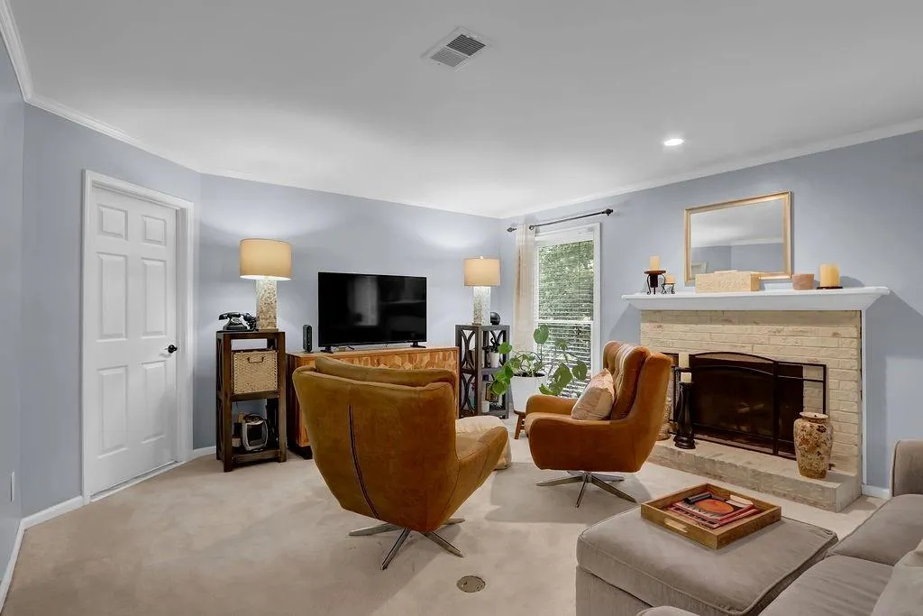 810 Abingdon Way, Sandy Springs, Georgia 30328, 1 Bedroom Bedrooms, ,1 BathroomBathrooms,Residential,Sold,810 Abingdon Way,7219313