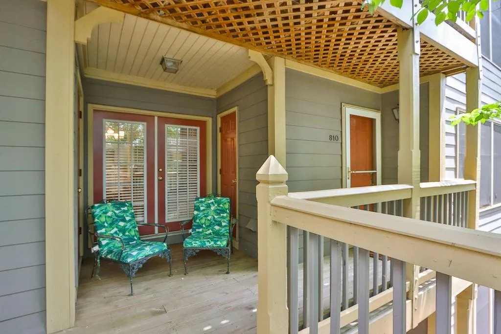 810 Abingdon Way, Sandy Springs, Georgia 30328, 1 Bedroom Bedrooms, ,1 BathroomBathrooms,Residential,Sold,810 Abingdon Way,7219313