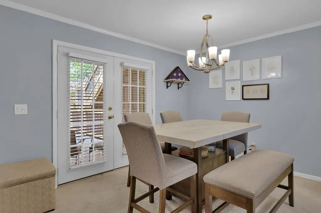 810 Abingdon Way, Sandy Springs, Georgia 30328, 1 Bedroom Bedrooms, ,1 BathroomBathrooms,Residential,Sold,810 Abingdon Way,7219313