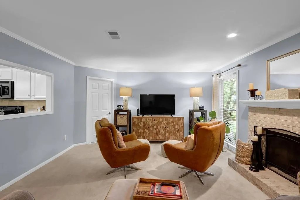 810 Abingdon Way, Sandy Springs, Georgia 30328, 1 Bedroom Bedrooms, ,1 BathroomBathrooms,Residential,Sold,810 Abingdon Way,7219313