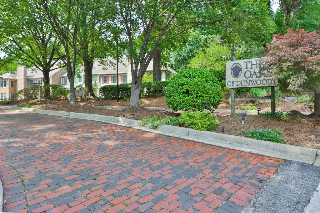 810 Abingdon Way, Sandy Springs, Georgia 30328, 1 Bedroom Bedrooms, ,1 BathroomBathrooms,Residential,Sold,810 Abingdon Way,7219313