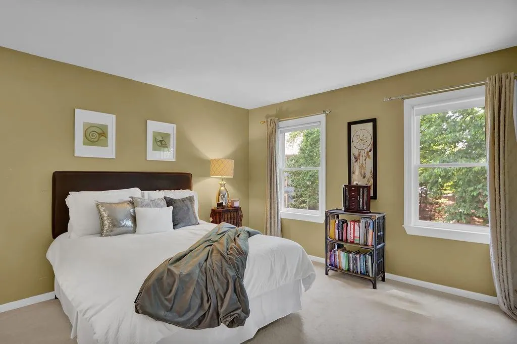 810 Abingdon Way, Sandy Springs, Georgia 30328, 1 Bedroom Bedrooms, ,1 BathroomBathrooms,Residential,Sold,810 Abingdon Way,7219313
