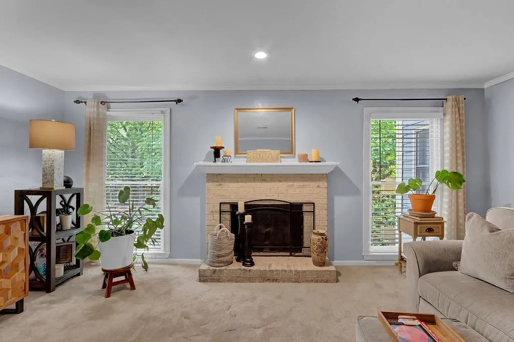 810 Abingdon Way, Sandy Springs, Georgia 30328, 1 Bedroom Bedrooms, ,1 BathroomBathrooms,Residential,Sold,810 Abingdon Way,7219313