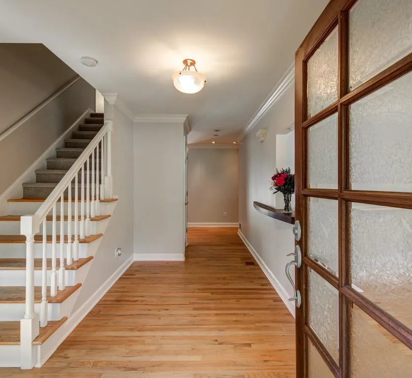 220 Brandon Place, Sandy Springs, Georgia 30328, 6 Bedrooms Bedrooms, ,3 BathroomsBathrooms,Residential,Sold,220 Brandon Place,6758412