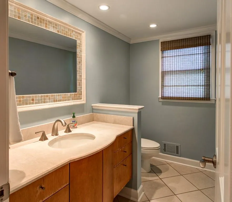 220 Brandon Place, Sandy Springs, Georgia 30328, 6 Bedrooms Bedrooms, ,3 BathroomsBathrooms,Residential,Sold,220 Brandon Place,6758412