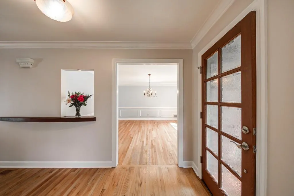 220 Brandon Place, Sandy Springs, Georgia 30328, 6 Bedrooms Bedrooms, ,3 BathroomsBathrooms,Residential,Sold,220 Brandon Place,6758412