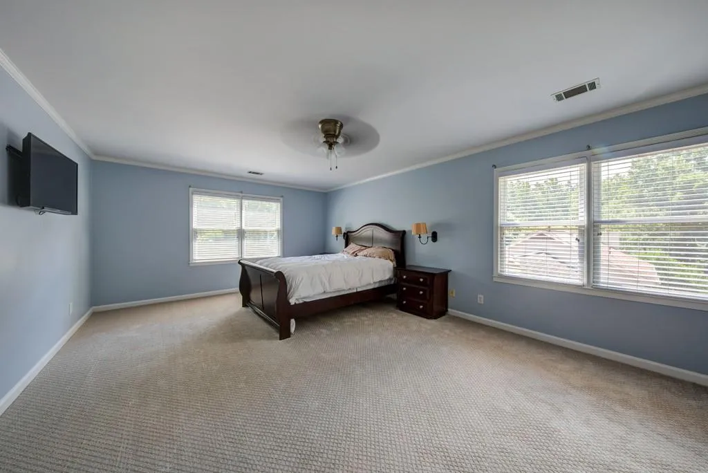 220 Brandon Place, Sandy Springs, Georgia 30328, 6 Bedrooms Bedrooms, ,3 BathroomsBathrooms,Residential,Sold,220 Brandon Place,6758412