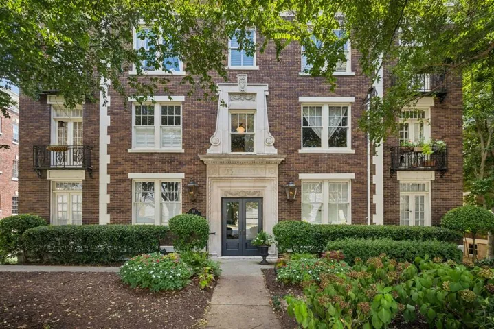 18 Collier Road Nw Unit 10, Atlanta, Georgia 30309