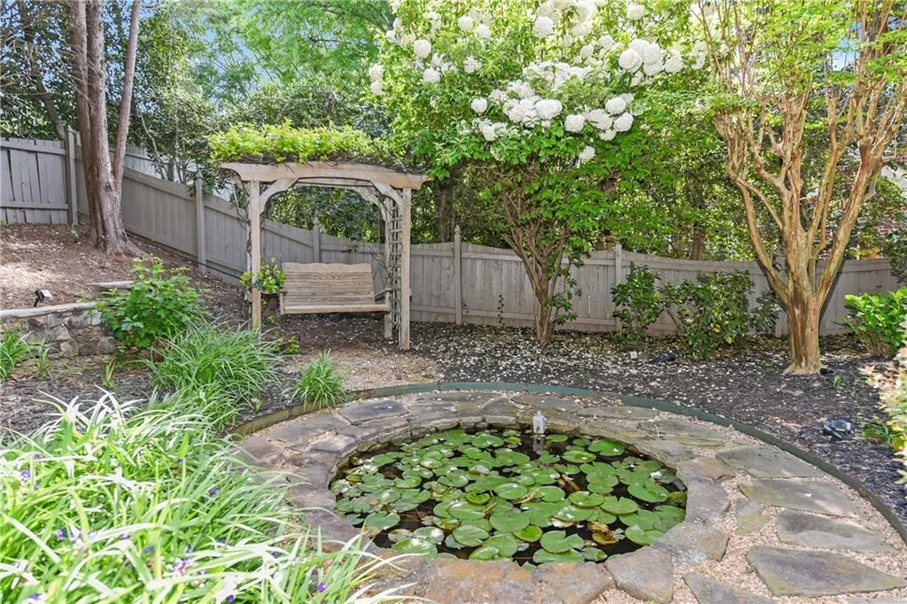 4575 Windsor Gate Court, Sandy Springs, Georgia 30342, 5 Bedrooms Bedrooms, ,3 BathroomsBathrooms,Residential,Sold,4575 Windsor Gate Court,6731182