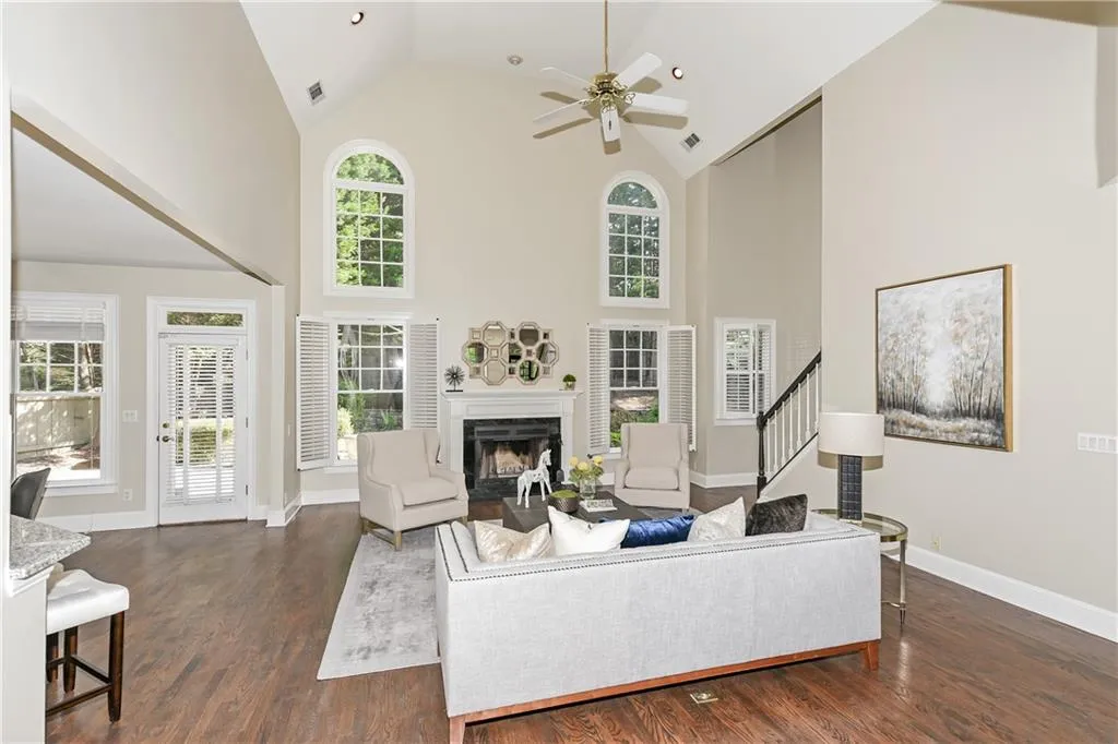 4575 Windsor Gate Court, Sandy Springs, Georgia 30342, 5 Bedrooms Bedrooms, ,3 BathroomsBathrooms,Residential,Sold,4575 Windsor Gate Court,6731182