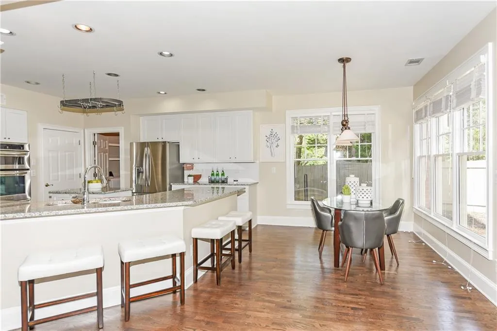 4575 Windsor Gate Court, Sandy Springs, Georgia 30342, 5 Bedrooms Bedrooms, ,3 BathroomsBathrooms,Residential,Sold,4575 Windsor Gate Court,6731182