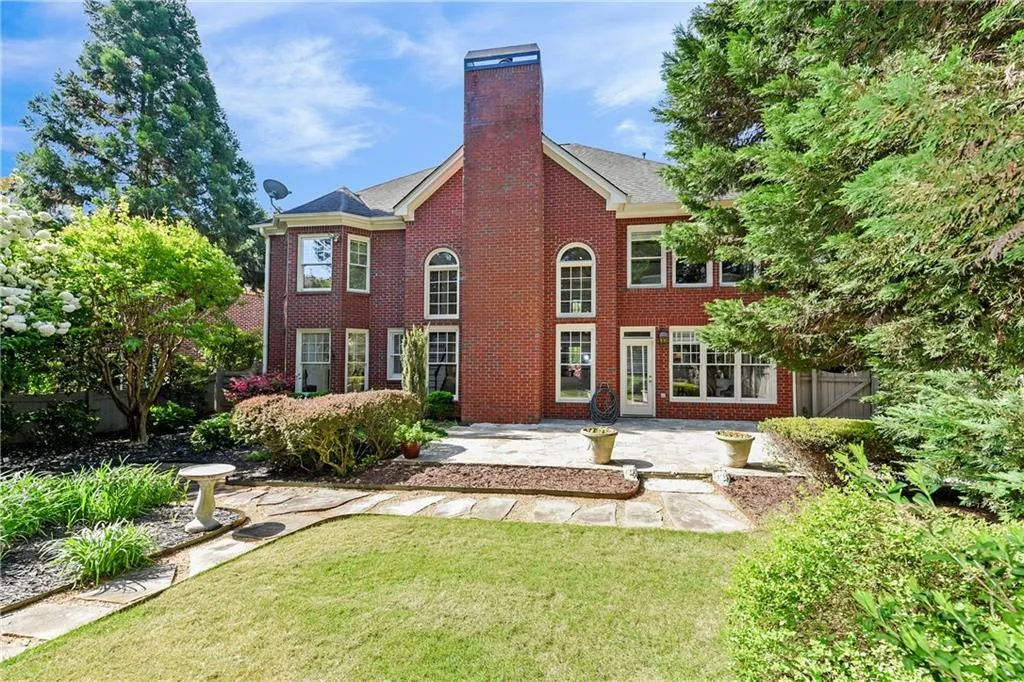 4575 Windsor Gate Court, Sandy Springs, Georgia 30342, 5 Bedrooms Bedrooms, ,3 BathroomsBathrooms,Residential,Sold,4575 Windsor Gate Court,6731182