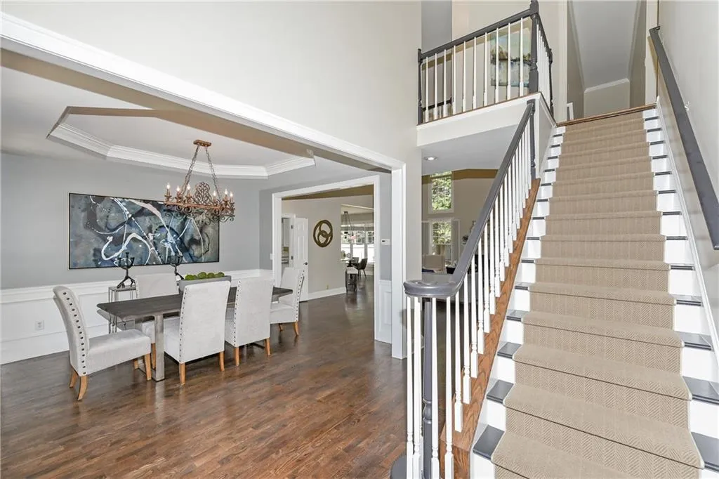 4575 Windsor Gate Court, Sandy Springs, Georgia 30342, 5 Bedrooms Bedrooms, ,3 BathroomsBathrooms,Residential,Sold,4575 Windsor Gate Court,6731182