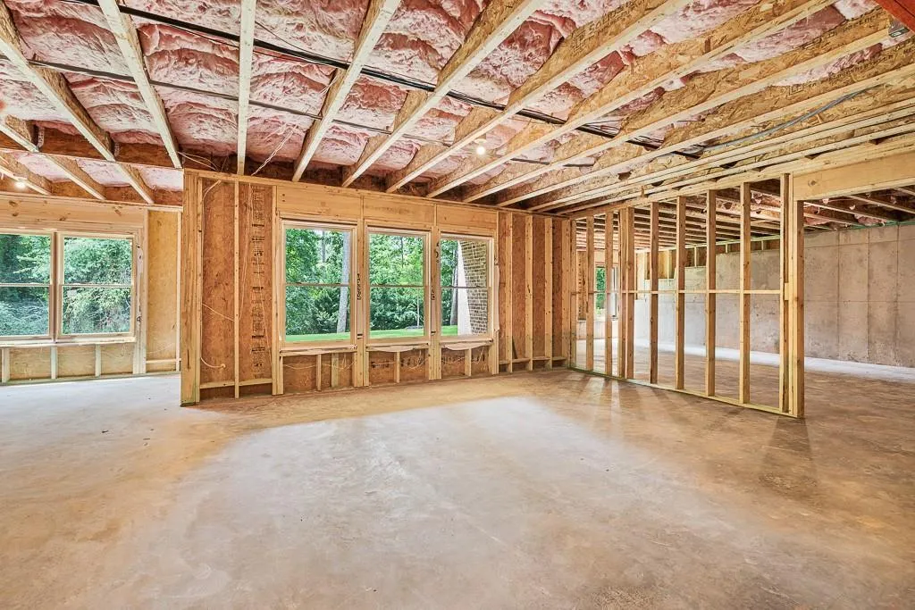 206 Underwood Drive, Sandy Springs, Georgia 30328, 5 Bedrooms Bedrooms, ,4 BathroomsBathrooms,Residential,Sold,206 Underwood Drive,6603797