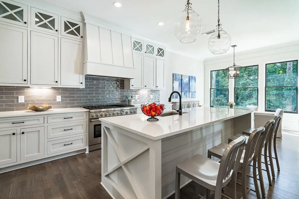 206 Underwood Drive, Sandy Springs, Georgia 30328, 5 Bedrooms Bedrooms, ,4 BathroomsBathrooms,Residential,Sold,206 Underwood Drive,6603797