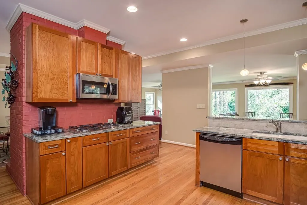 7370 Twin Branch Road, Sandy Springs, Georgia 30328, 5 Bedrooms Bedrooms, ,4 BathroomsBathrooms,Residential,Sold,7370 Twin Branch Road,6807071