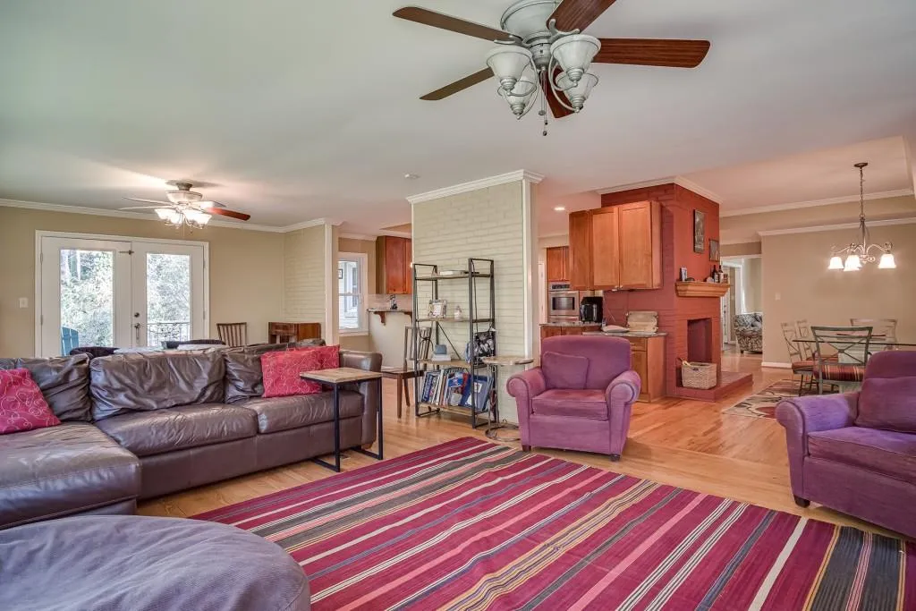 7370 Twin Branch Road, Sandy Springs, Georgia 30328, 5 Bedrooms Bedrooms, ,4 BathroomsBathrooms,Residential,Sold,7370 Twin Branch Road,6807071