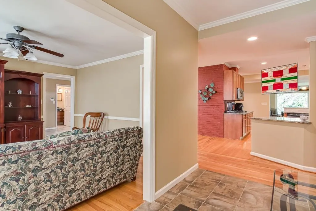 7370 Twin Branch Road, Sandy Springs, Georgia 30328, 5 Bedrooms Bedrooms, ,4 BathroomsBathrooms,Residential,Sold,7370 Twin Branch Road,6807071