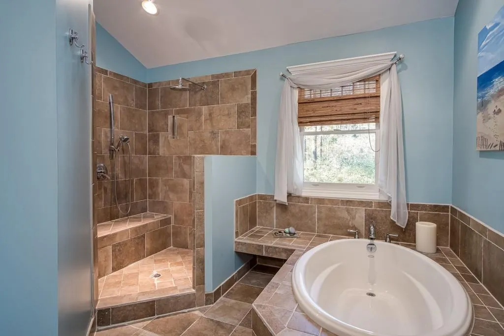 7370 Twin Branch Road, Sandy Springs, Georgia 30328, 5 Bedrooms Bedrooms, ,4 BathroomsBathrooms,Residential,Sold,7370 Twin Branch Road,6807071