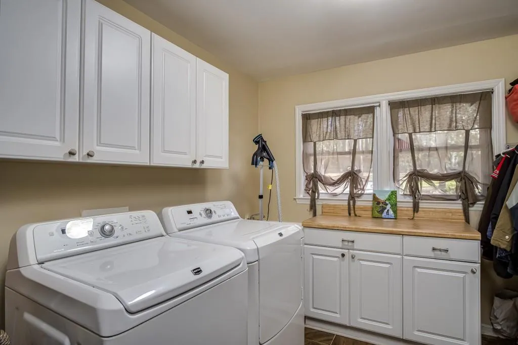 7370 Twin Branch Road, Sandy Springs, Georgia 30328, 5 Bedrooms Bedrooms, ,4 BathroomsBathrooms,Residential,Sold,7370 Twin Branch Road,6807071