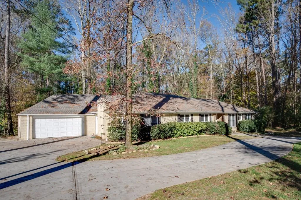 7370 Twin Branch Road, Sandy Springs, Georgia 30328, 5 Bedrooms Bedrooms, ,4 BathroomsBathrooms,Residential,Sold,7370 Twin Branch Road,6807071
