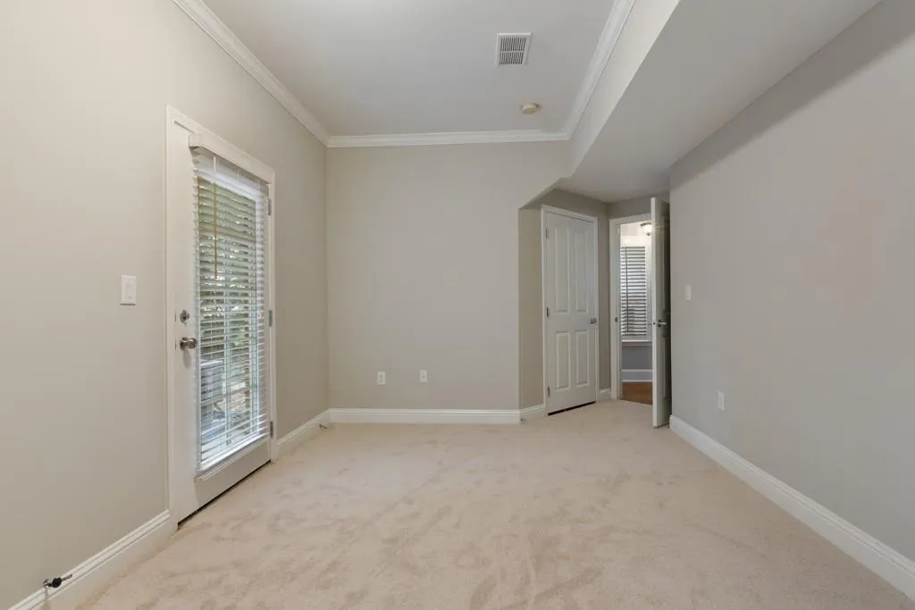 1066 Glenridge Place, Atlanta, Georgia 30342, 3 Bedrooms Bedrooms, ,2 BathroomsBathrooms,Residential,Sold,1066 Glenridge Place,6957160