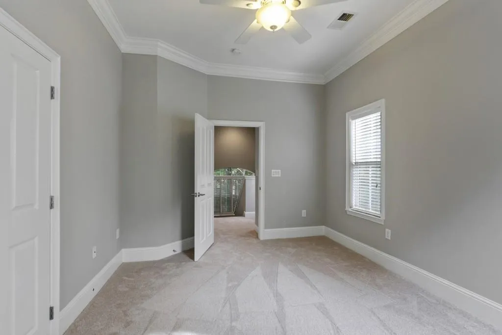 1066 Glenridge Place, Atlanta, Georgia 30342, 3 Bedrooms Bedrooms, ,2 BathroomsBathrooms,Residential,Sold,1066 Glenridge Place,6957160