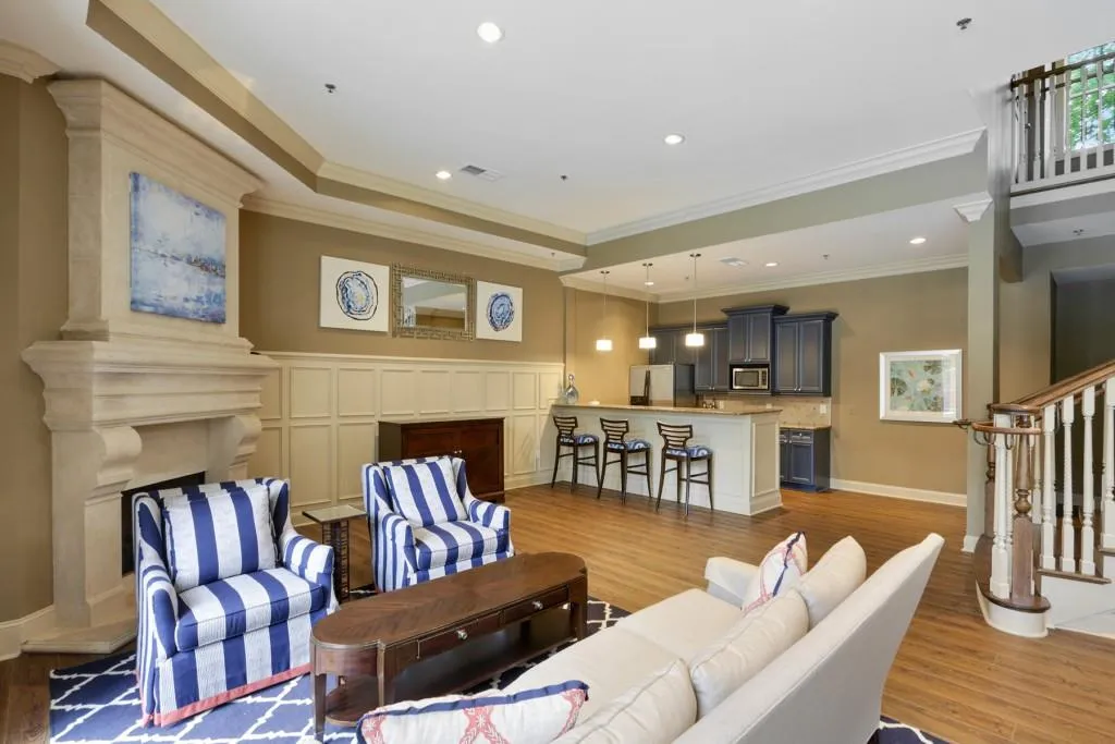 1066 Glenridge Place, Atlanta, Georgia 30342, 3 Bedrooms Bedrooms, ,2 BathroomsBathrooms,Residential,Sold,1066 Glenridge Place,6957160