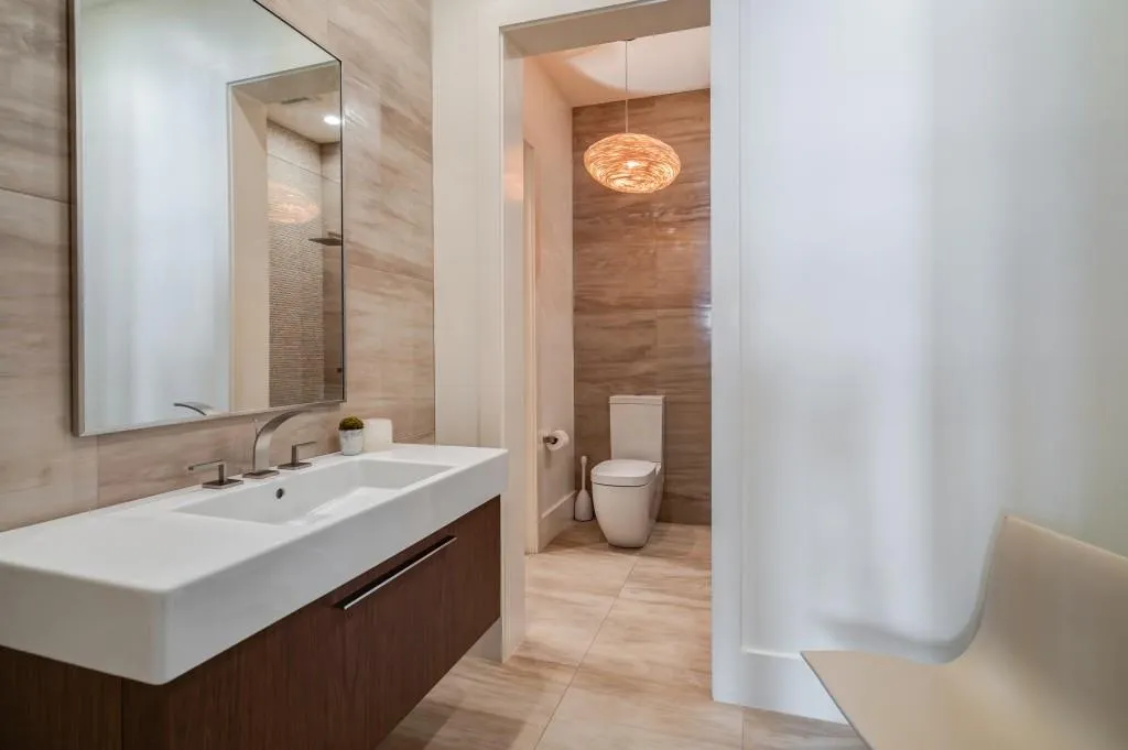 65 N Devereaux Court Nw, Atlanta, Georgia 30327, 5 Bedrooms Bedrooms, ,6 BathroomsBathrooms,Residential,Sold,65 N Devereaux Court Nw,6520206