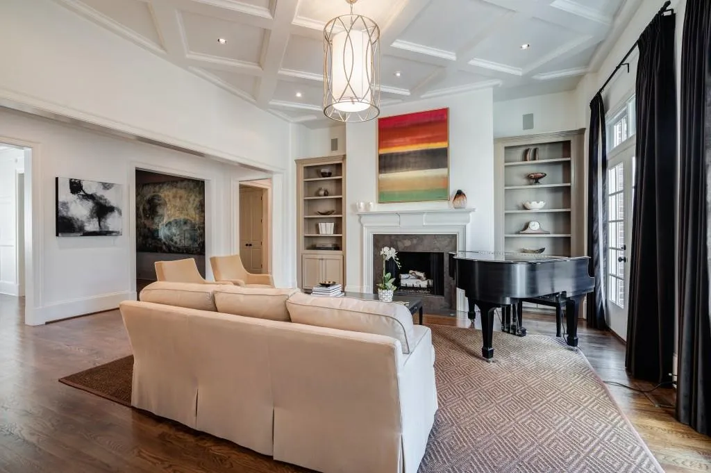 65 N Devereaux Court Nw, Atlanta, Georgia 30327, 5 Bedrooms Bedrooms, ,6 BathroomsBathrooms,Residential,Sold,65 N Devereaux Court Nw,6520206