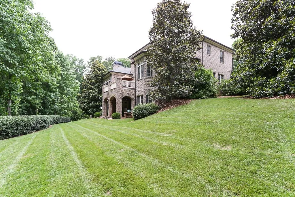 65 N Devereaux Court Nw, Atlanta, Georgia 30327, 5 Bedrooms Bedrooms, ,6 BathroomsBathrooms,Residential,Sold,65 N Devereaux Court Nw,6520206