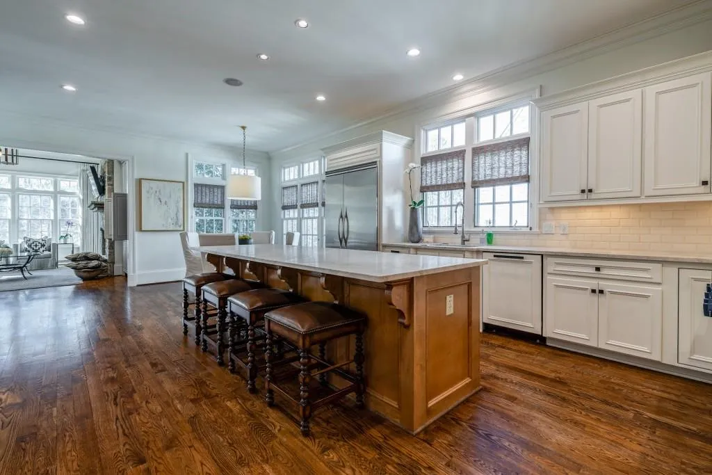 65 N Devereaux Court Nw, Atlanta, Georgia 30327, 5 Bedrooms Bedrooms, ,6 BathroomsBathrooms,Residential,Sold,65 N Devereaux Court Nw,6520206
