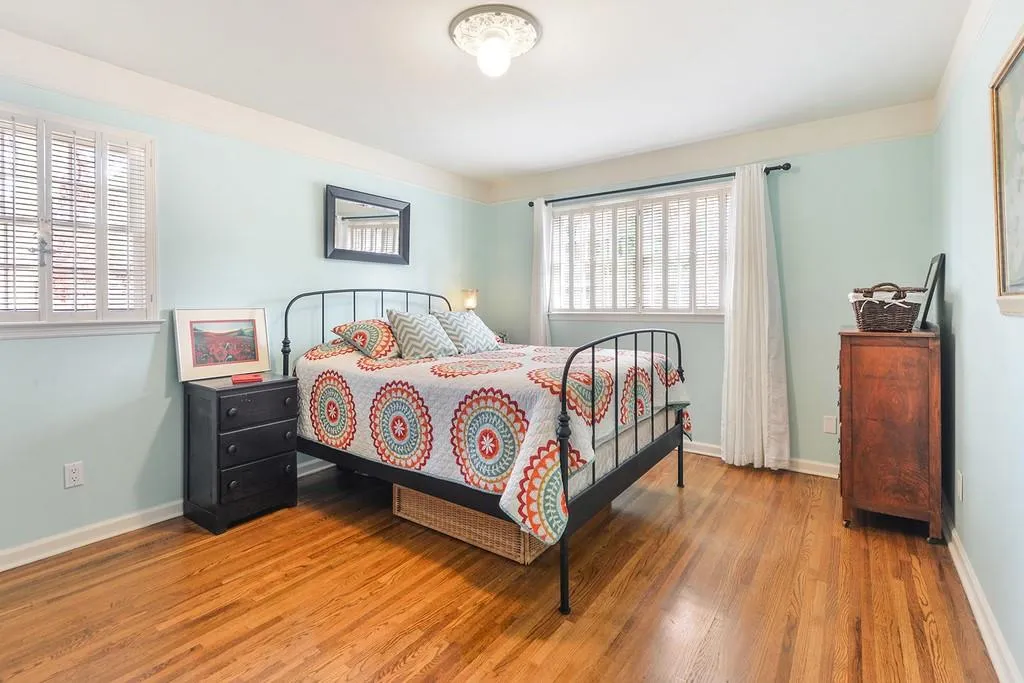 190 River Springs Drive, Sandy Springs, Georgia 30328, 3 Bedrooms Bedrooms, ,3 BathroomsBathrooms,Residential,Sold,190 River Springs Drive,6667099