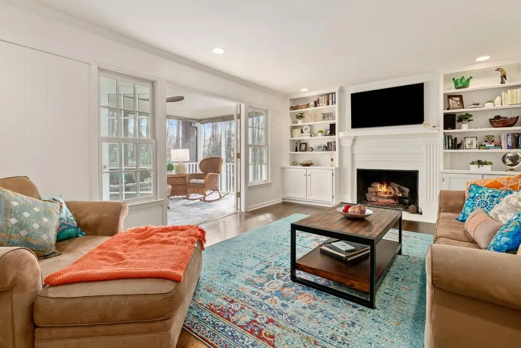 7105 Faunsworth Drive, Sandy Springs, Georgia 30328, 5 Bedrooms Bedrooms, ,3 BathroomsBathrooms,Residential,Sold,7105 Faunsworth Drive,6845752