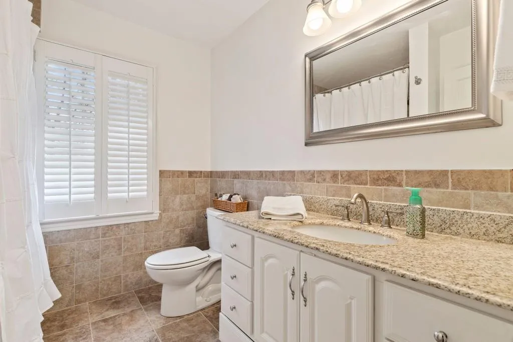 7105 Faunsworth Drive, Sandy Springs, Georgia 30328, 5 Bedrooms Bedrooms, ,3 BathroomsBathrooms,Residential,Sold,7105 Faunsworth Drive,6845752