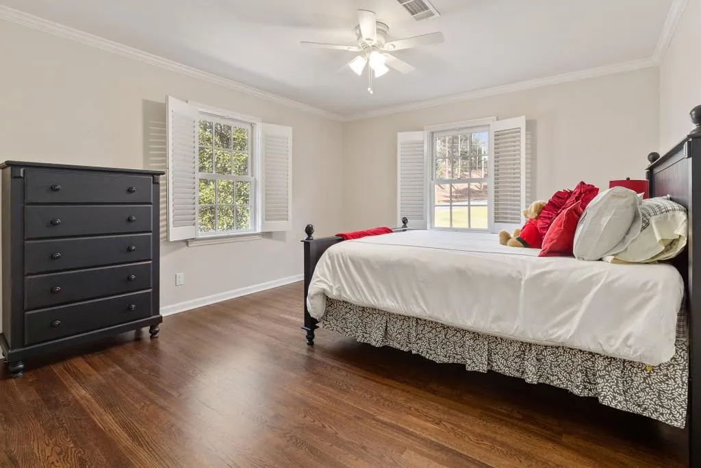 7105 Faunsworth Drive, Sandy Springs, Georgia 30328, 5 Bedrooms Bedrooms, ,3 BathroomsBathrooms,Residential,Sold,7105 Faunsworth Drive,6845752