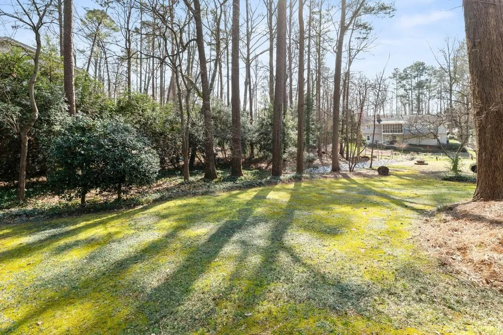 7105 Faunsworth Drive, Sandy Springs, Georgia 30328, 5 Bedrooms Bedrooms, ,3 BathroomsBathrooms,Residential,Sold,7105 Faunsworth Drive,6845752